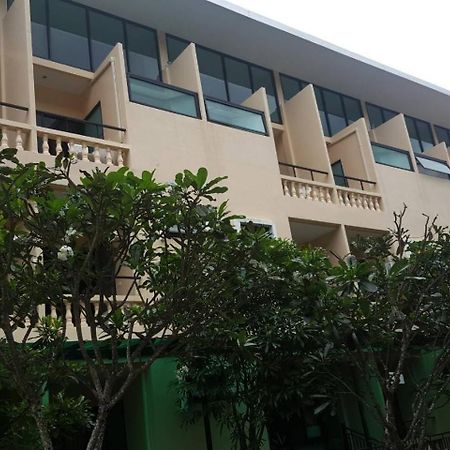 Royal Waves Hotel Patong Екстер'єр фото