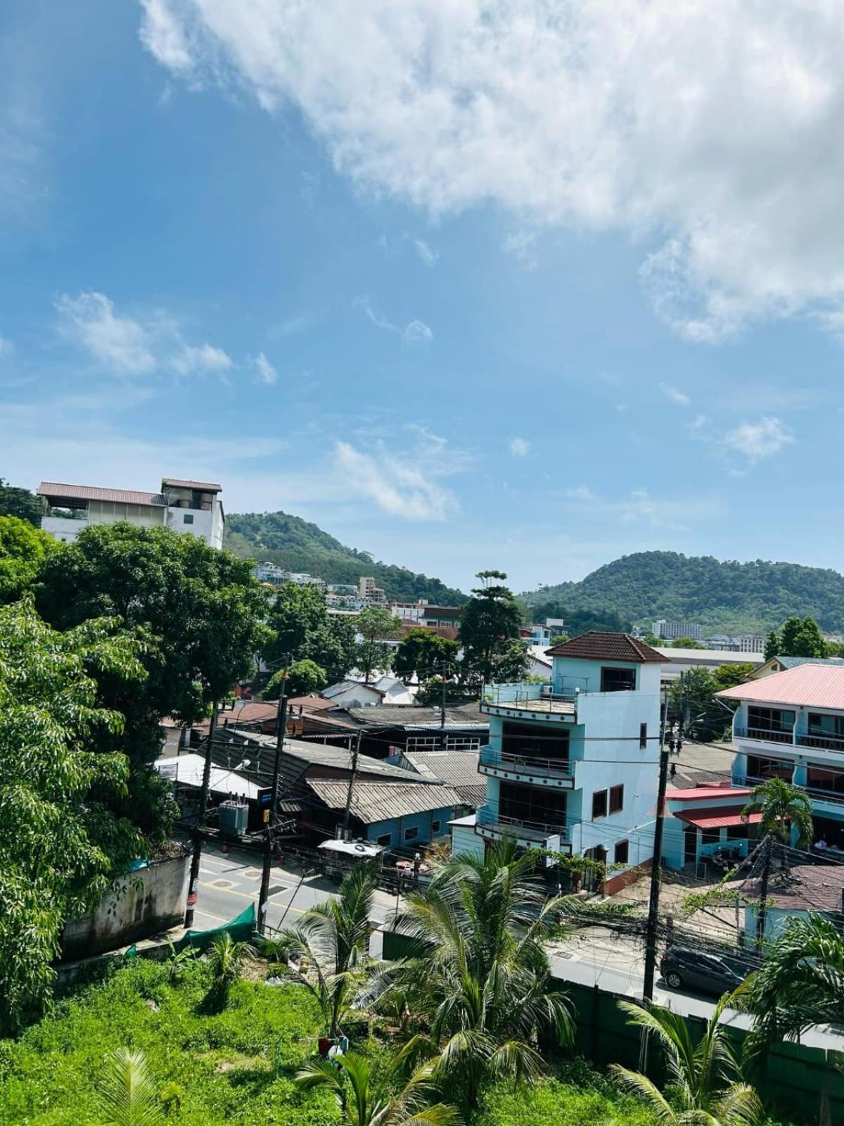 Royal Waves Hotel Patong Екстер'єр фото