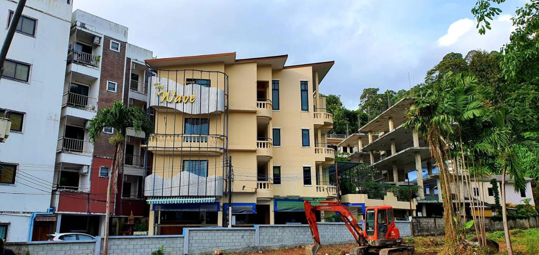 Royal Waves Hotel Patong Екстер'єр фото
